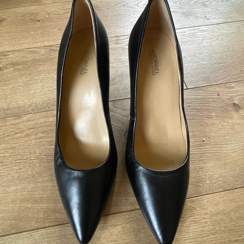 Michael Kors heels size 7